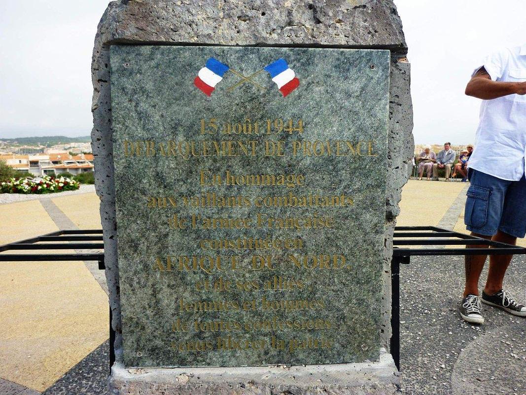 AGDE 2012 COMMEMORATION DU DEBARQUEMENT DU 15 AOUT 1944   (11).JPG